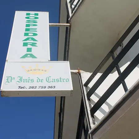 Affittacamere Hospedaria D'ines De Castro Atouguia Da Baleia