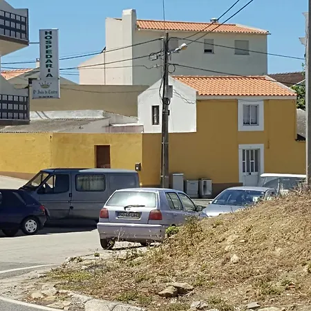Affittacamere Hospedaria D'ines De Castro Atouguia Da Baleia