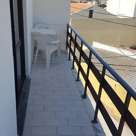 Affittacamere Hospedaria D'ines De Castro Atouguia Da Baleia
